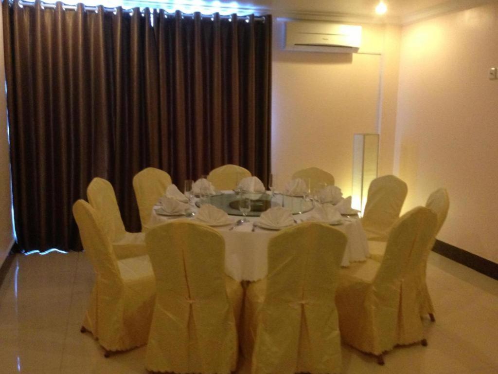 Jun Yue Hotel Phnom Penh Ngoại thất bức ảnh