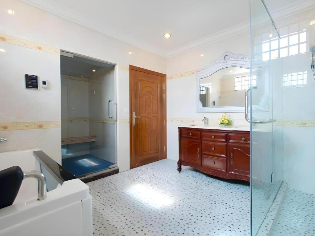 Jun Yue Hotel Phnom Penh Ngoại thất bức ảnh