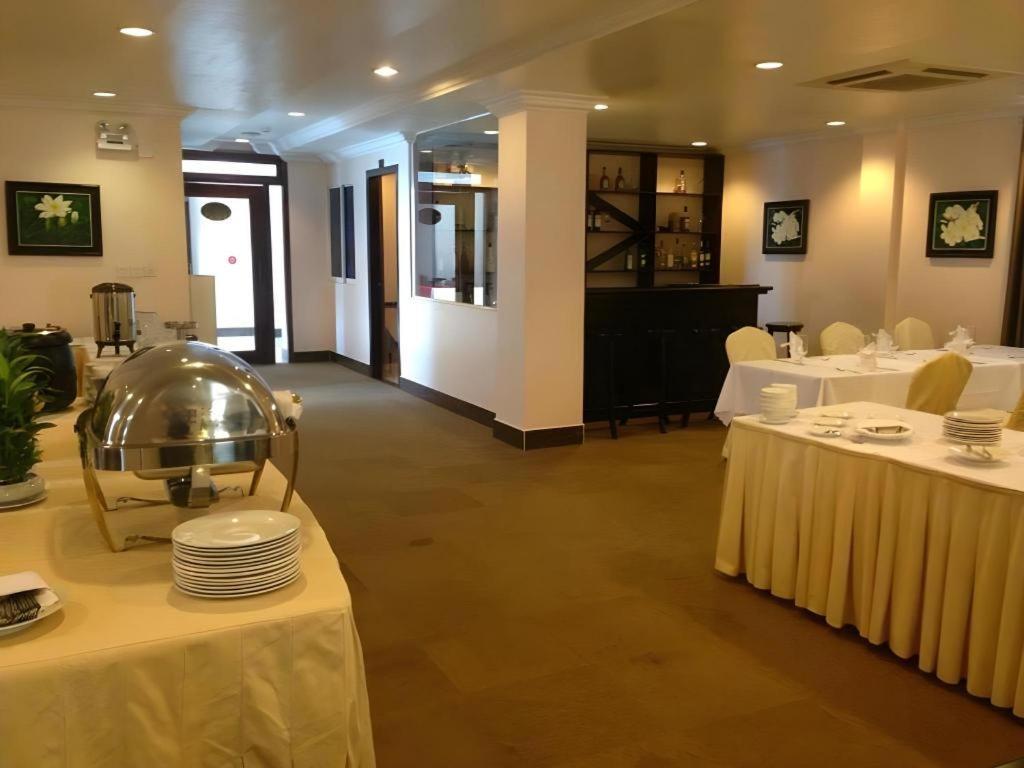 Jun Yue Hotel Phnom Penh Ngoại thất bức ảnh
