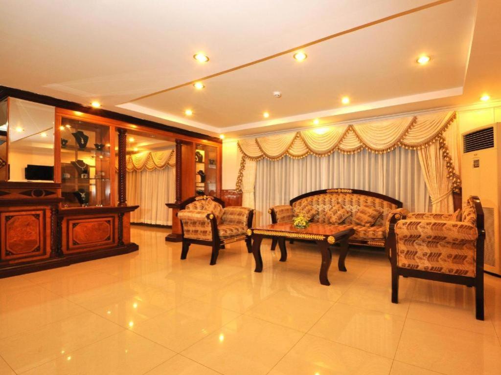 Jun Yue Hotel Phnom Penh Ngoại thất bức ảnh