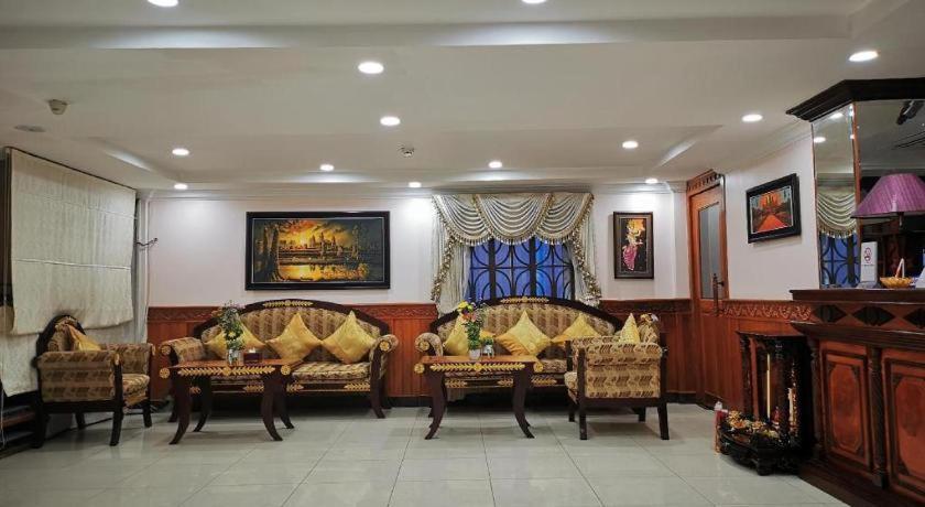 Jun Yue Hotel Phnom Penh Ngoại thất bức ảnh