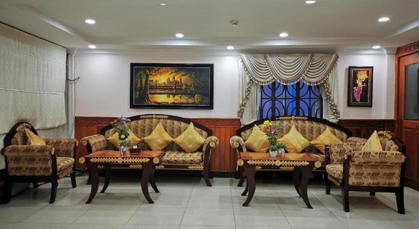 Jun Yue Hotel Phnom Penh Ngoại thất bức ảnh