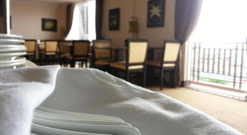 Jun Yue Hotel Phnom Penh Ngoại thất bức ảnh