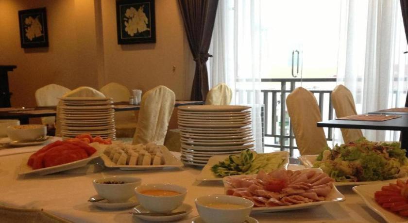 Jun Yue Hotel Phnom Penh Ngoại thất bức ảnh