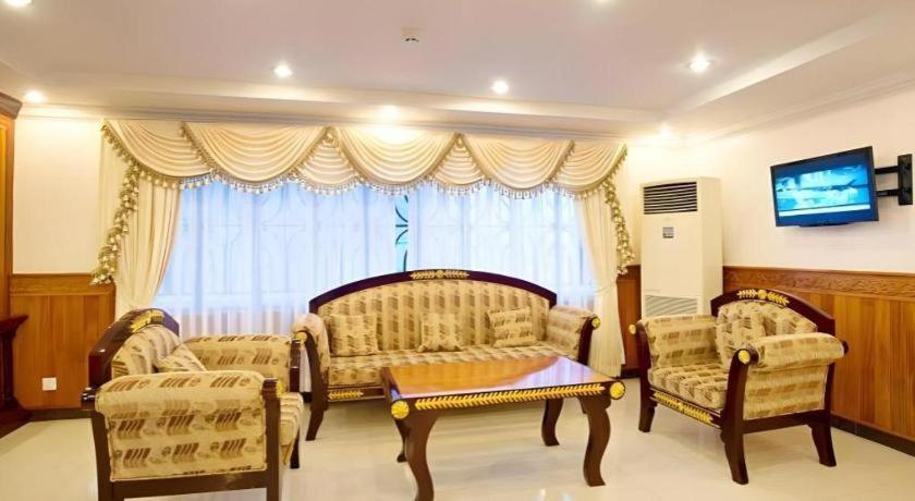 Jun Yue Hotel Phnom Penh Ngoại thất bức ảnh